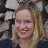 Karo Guthke Nøgen