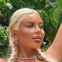 Kaseyy Hill Nøgen