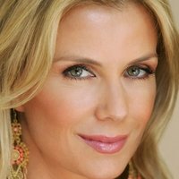Katherine Kelly Lang Nøgen