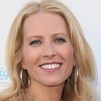 Kathrin Nicholson Nøgen