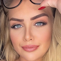 kellymilana Nøgen
