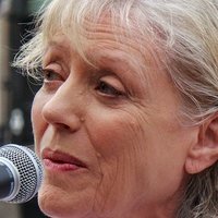 Kika Markham Nøgen