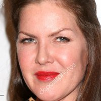 Kira Reed Nøgen