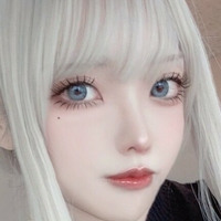 kuro_7n Nøgen