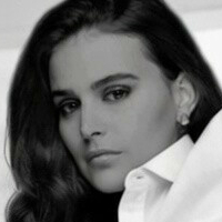 Lara Official Nøgen