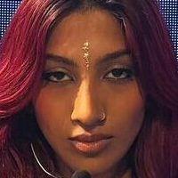 Lara Raj Nøgen