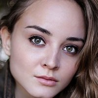 Laura Bilgeri Nøgen