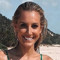 Laura Dundovic Nøgen