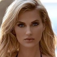 Leanna Bartlett Nøgen