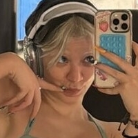 Leyla Afshonkar Nøgen