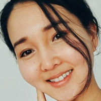 Lilly Ay Nøgen