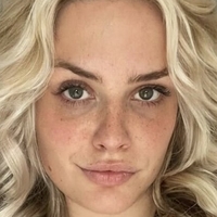 Lina Cuwalsky Nøgen