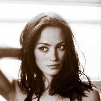 Lucie Laurier Nøgen