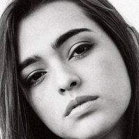 Lucy Vives Nøgen