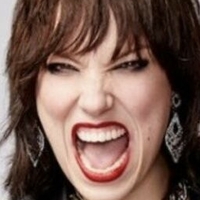 Lzzy Hale Nøgen
