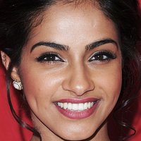 Mandip Gill Nøgen