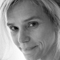 Maria Skoula Nøgen