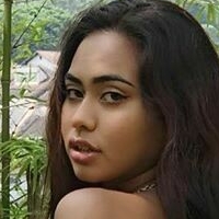 Maureenmanisha Nøgen