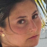 Meena Shahri Nøgen