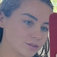 Mel Reeves Nøgen