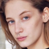 Melina Gesto Nøgen