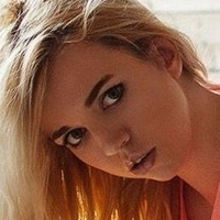 Mia Frost Nøgen