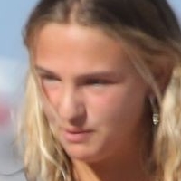 Mia Regan Nøgen
