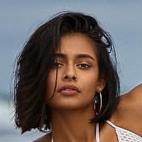 Mira Patel Nøgen