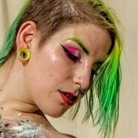 Miranda Macabre Nøgen