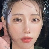 mo.momoro Nøgen