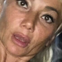 Mommy Di Nøgen