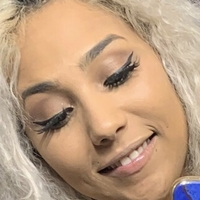 nadia_bynature Nøgen