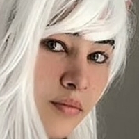 Naila Iqbal Nøgen