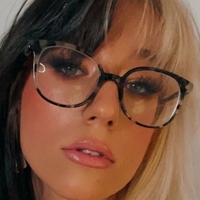 nakedella Nøgen