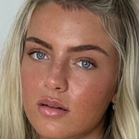 Natasha Marshall Nøgen