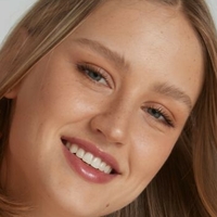 Nicole Shechter Nøgen