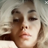 Nikablondemodel Nøgen