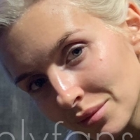 Olya_la99 Nøgen