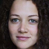 Oona-Devi Liebich Nøgen