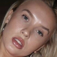 Paige „Phansen“ Hansen Nøgen