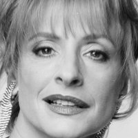 Patti LuPone Nøgen