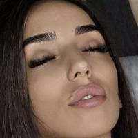 Petite Loren Nøgen