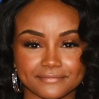 Raven Bowens Nøgen