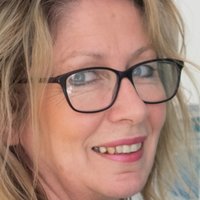 Rhonda Gray Nøgen