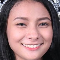 Riza Loren Carrillo Nøgen