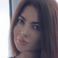 Roksana Holodova Nøgen