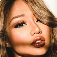 Rosie Ly Nøgen