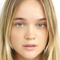 Rosie Tupper Nøgen
