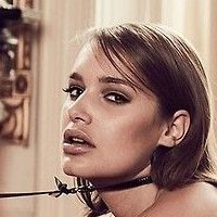 Sabina Toet Nøgen