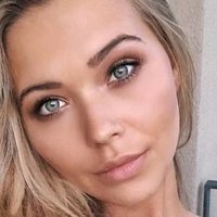 Sandra Kubicka Nøgen